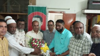 রেড ক্রিসেন্টে নতুন দায়িত্বে এড. শাহীনকে সদর উপজেলা বিএনপির ফুল দিয়ে শুভেচ্ছা