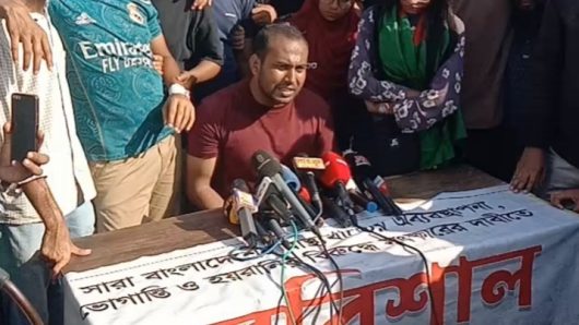 শেরেবাংলা মেডিকেল সংস্কার আন্দোলনে প্রশাসনের নিরবতা ও হামলার অভিযোগ