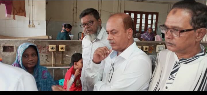 অসুস্থ নেতাকর্মীর পাশে জেলা বিএনপির সদস্য সচিব এ্যাডঃ আবুল কালাম শাহীন