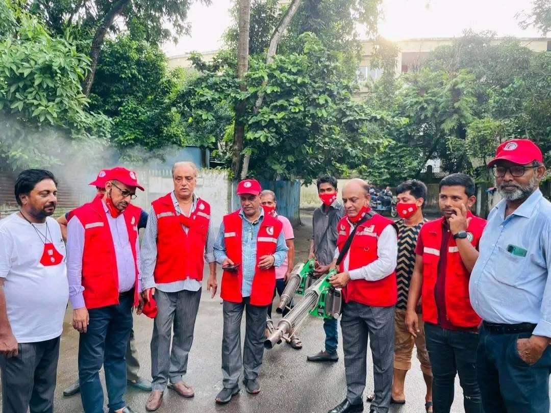 বরিশালে ডেঙ্গু নিধন কার্যক্রম উদ্ভোদন করলেন এ্যাডভোকেট আবুল কালাম শাহীন