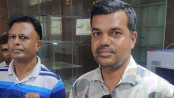 অস্ত্র নিয়ে সুপ্রিম কোর্টে প্রবেশের সময় আটক ২