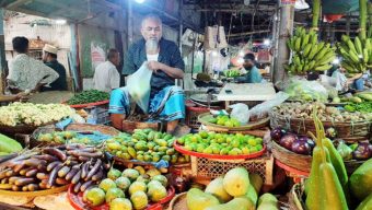 বরিশালে বেগুনের কেজি ১৩০