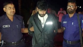 চাঁদা নেওয়ার সময় এনএসআইয়ের ভুয়া সদস্য আটক