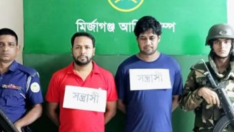 মির্জাগঞ্জে সন্ত্রাসী কর্মকাণ্ডে জড়িত থাকায় ৩ জন গ্রেপ্তার