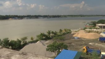 দক্ষিণাঞ্চলে নদ-নদী দখলের হিড়িক, প্রশাসন নীরব!