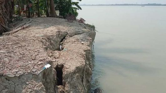 ৫০ বছর ধরে সুগন্ধা নদীতে ভাঙন,রোধে নেওয়া হয়নি কোন ব্যবস্থা