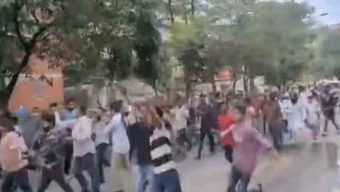 ধানমন্ডিতে আ.লীগের ঝটিকা মিছিল, ককটেল বিস্ফোরণ