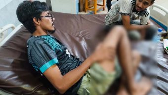 ‘জয় বাংলা’ স্লোগান দিয়ে শিক্ষার্থীদের ওপর হামলা