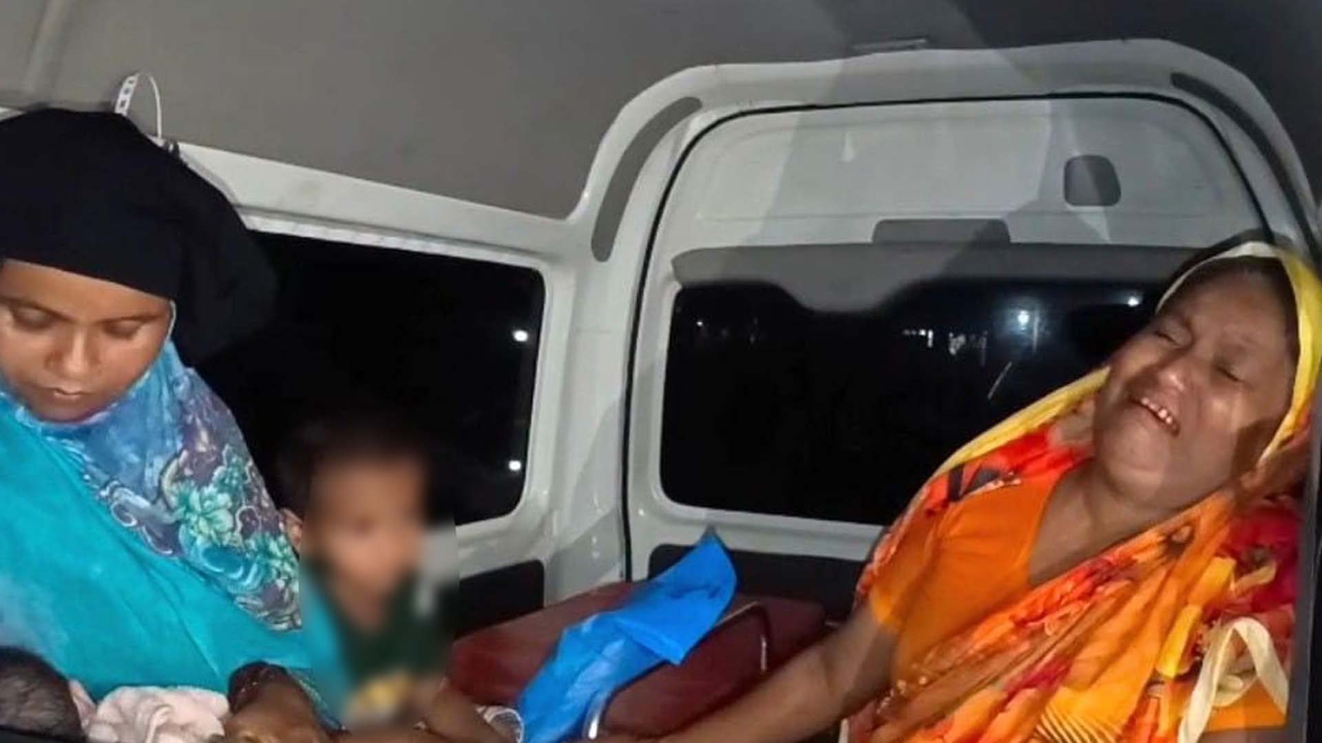 সিন্ডিকেটের বাধায় ৪০ মিনিট আটকা অ্যাম্বুলেন্স, প্রাণ গেল নবজাতকের