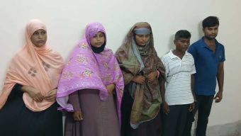 ‎বৃদ্ধা মাকে মারধরের ভিডিও ভাইরাল, ছেলে-পুত্রবধূসহ গ্রেপ্তার ৫