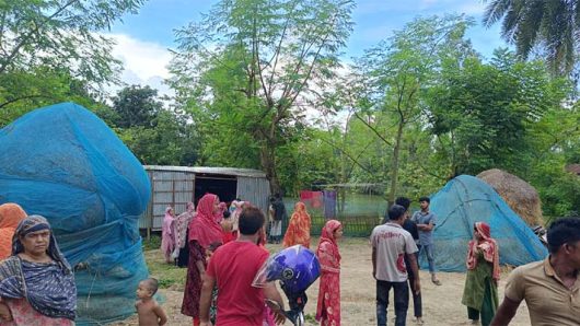 ডিভোর্স লেটার পেয়ে অভিমানে স্বামীর আত্মহত্যা!