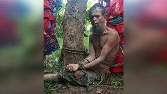 বাউফলে গাছে বেঁধে মধ্যযুগীয় কায়দায় ফেরিওয়ালাকে নির্যাতন