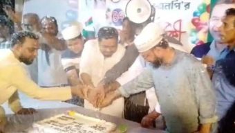 বিএনপির প্রতিষ্ঠাবার্ষিকীর কেক কাটলেন জামায়াত নেতা