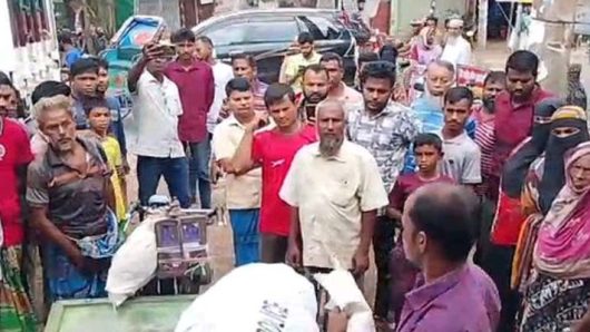 ঝালকাঠিতে এসএ পরিবহনের অফিস থেকে ম্যানেজারের ঝুলন্ত মরদেহ উদ্ধার