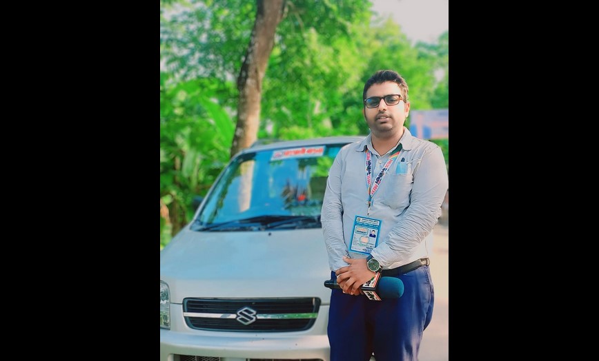 বরিশাল ডিসি কোর্টে সাংবাদিক ও তার স্ত্রীর উপর হামলা