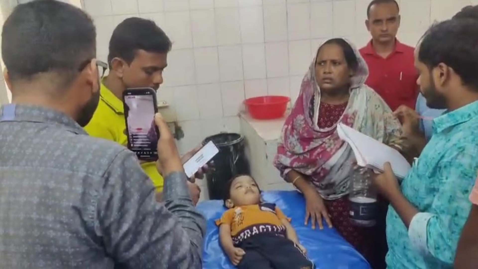বাউফলে গলায় কলা আটকে শিশুর মৃত্যু
