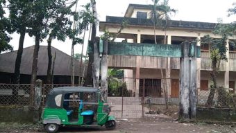 ৩৩ বছর ধরে বন্ধ লালমোহন পাবলিক লাইব্রেরী