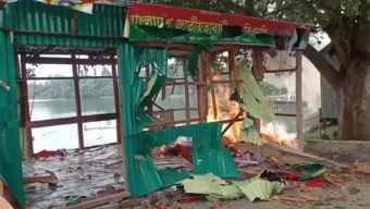 ঘাটের নিয়ন্ত্রণ নিয়ে সংঘর্ষ-গোলাগুলি, বিএনপির অফিসে আগুন