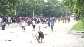 উত্তরা ইপিজেডে কারখানা বন্ধের জেরে সংঘর্ষ, শ্রমিক নিহত