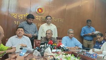 সন্ধ্যা ৭টার আগেই প্রতিমা বিসর্জন শেষ করতে হবে : স্বরাষ্ট্র উপদেষ্টা