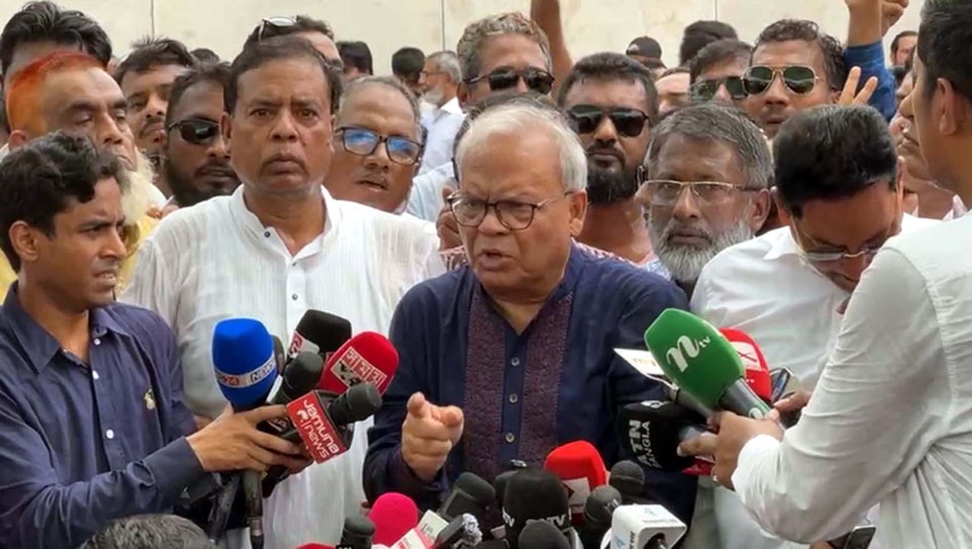 ‘তরুণদের উদ্বুদ্ধ করে রাজপথে নামিয়েছিলেন তারেক রহমান’