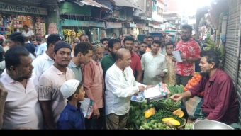 বরিশালে রাষ্ট্রকাঠামো মেরামতের ৩১ দফা বাস্তবায়নে গণসংযোগে এ্যাড. আবুল কালাম শাহীন
