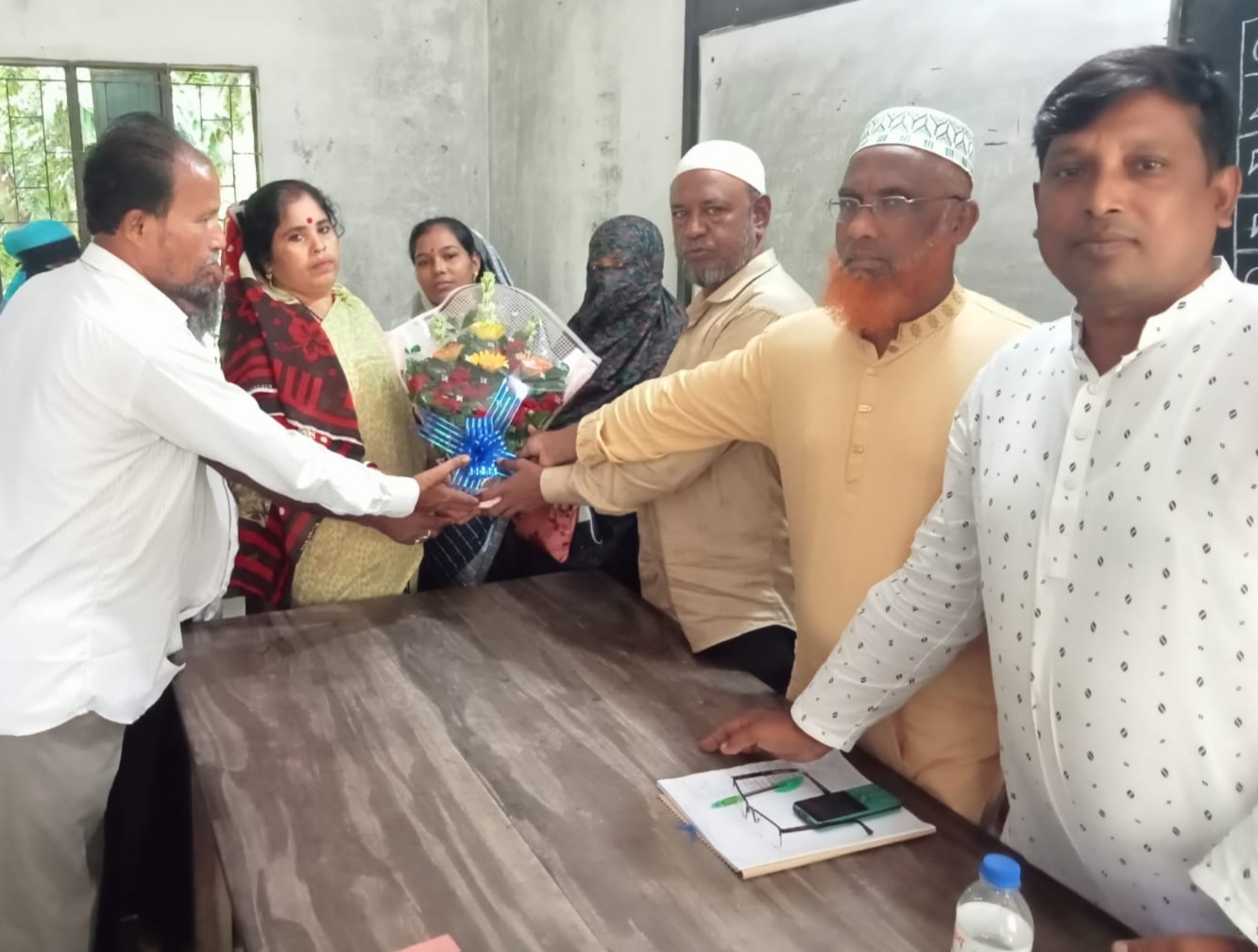 বরিশাল সদর উপজেলার চাঁদপুরা ইউনিয়নে আওয়ামী লীগ ছেড়ে বিএনপিতে যোগদান