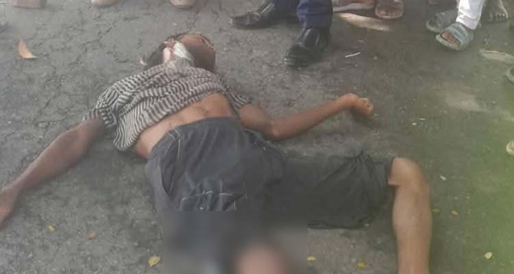 মহাসড়কের রাস্তা থেকে গোড়ালি বিচ্ছিন্ন অজ্ঞাত যুবকের লাশ উদ্ধার