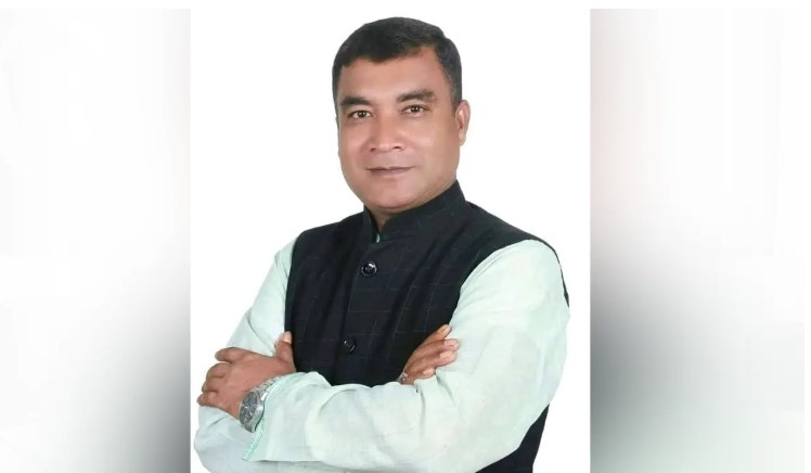 দুধ দিয়ে গোসল করে শেষ রক্ষা হলো না সেই আ.লীগ নেতার