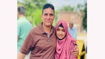খালাসের পরেও জামিন মেলেনি, ১৬ বছর পর বাবার স্পর্শ পেলেন সন্তান