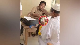 দরকষাকষি করে ঘুষ গ্রহণের ভিডিও ভাইরাল
