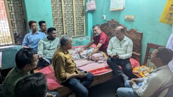 অসুস্থ বিএনপির নেতার খোঁজে সদস্য সচিব অ্যাডঃ আবুল কালাম শাহীন