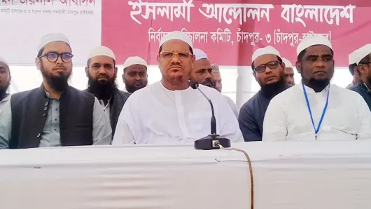 একই দিনে গণভোট ও নির্বাচন ঘোষণায় জাতি হতাশ: চরমোনাই পীর