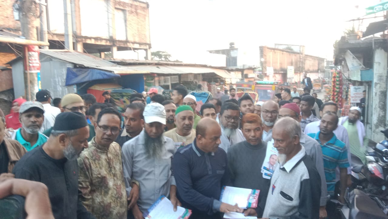 বরিশালে ৩১ দফা বাস্তবায়নে গণসংযোগে এ্যাডঃ আবুল কালাম শাহীন