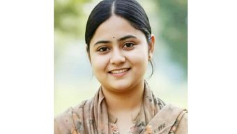 আমাকে খুঁইজেন না, বয়ফ্রেন্ডের সাথে আছি
