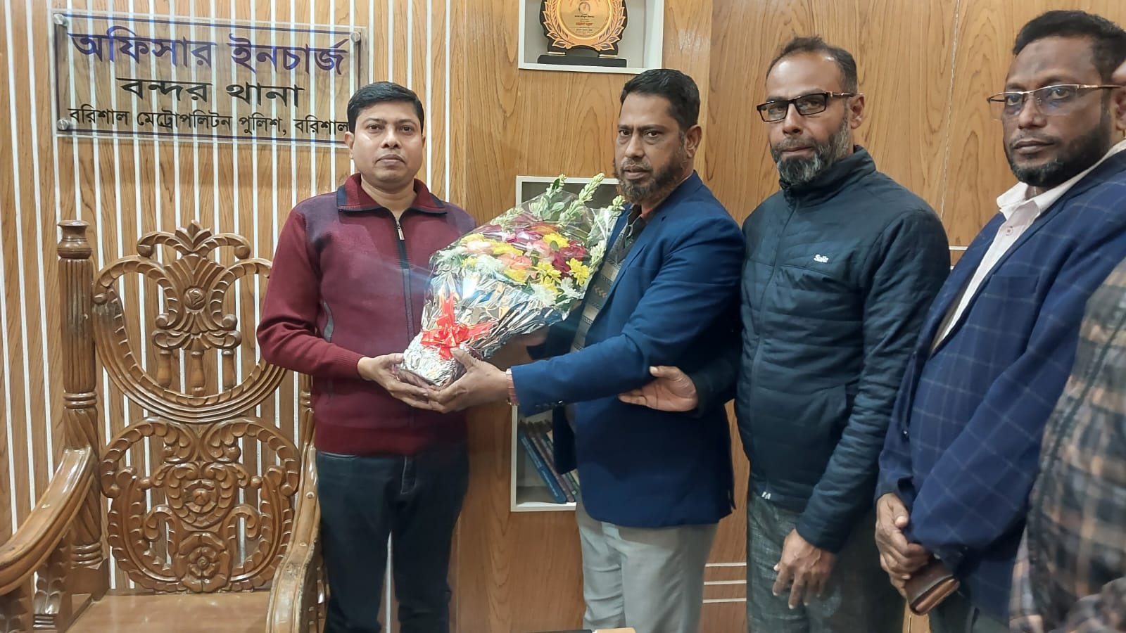 বরিশাল সদর উপজেলার বন্দর থানায় নতুন ওসির যোগদান।