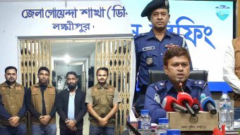 ১০ হাজার টাকার চুক্তিতে লক্ষ্মীপুর জেলা নির্বাচন অফিসে আগুন, গ্রেপ্তার ১