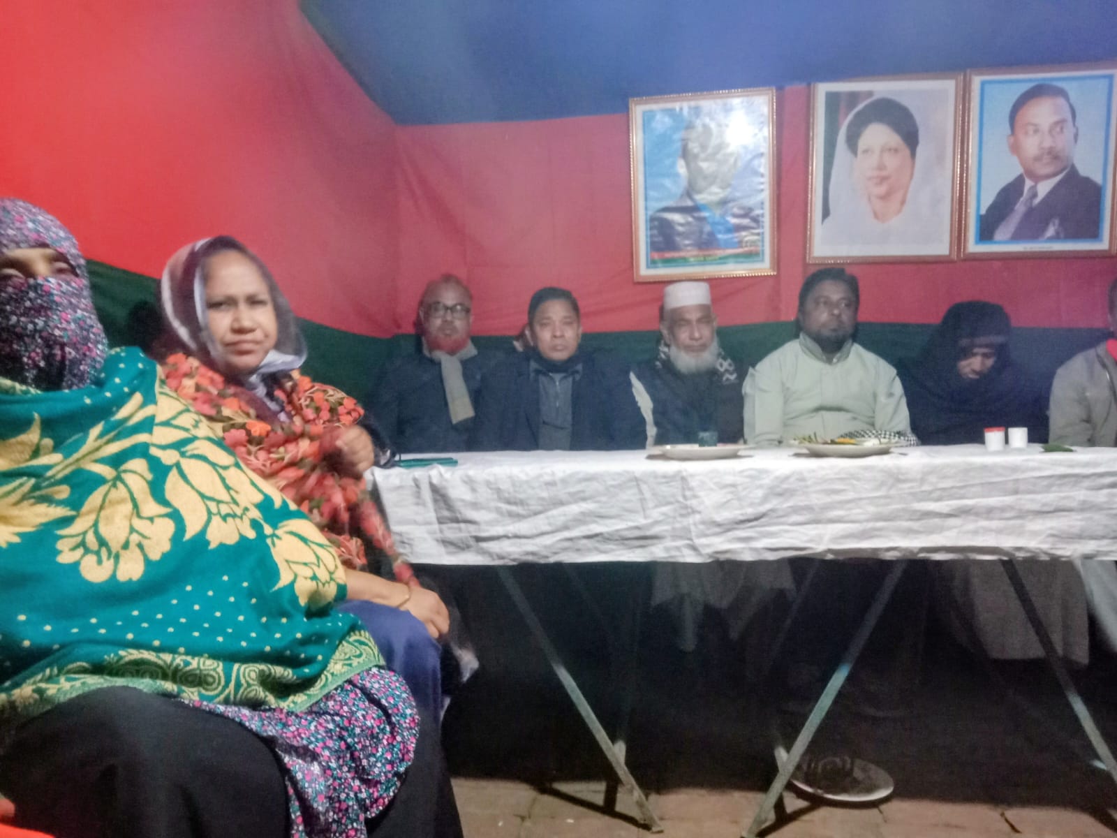 চরকাউয়ায় মহিলা দলের সভাপতি নাজমা বেগম এর উদ্যোগে ধানের শীষের পক্ষে নির্বাচনী অফিস উদ্বোধন অনুষ্ঠিত হয়েছে।