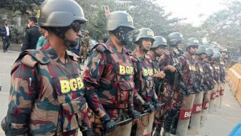 ইসির সামনে বিজিবি মোতায়েন