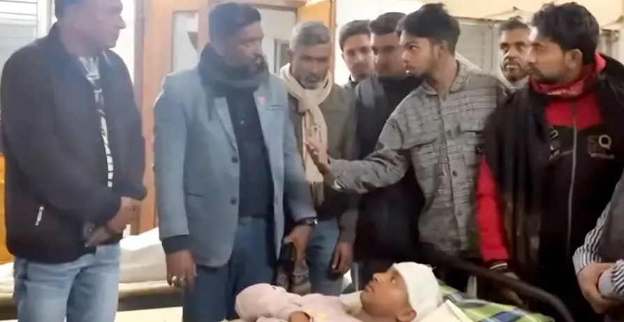 মিছিল মুখোমুখি হতেই বিএনপি-জামায়াত সংঘর্ষ, আহত ১২
