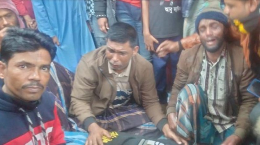 হেলমেট না থাকায় ‘সেনাসদস্যের মারধরে’ যুবকের মৃত্যু!