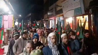 বরগুনায় নারী কর্মীদের ধাওয়া নিয়ে উত্তেজনা, হামলার মুখে জামায়াত নেতা