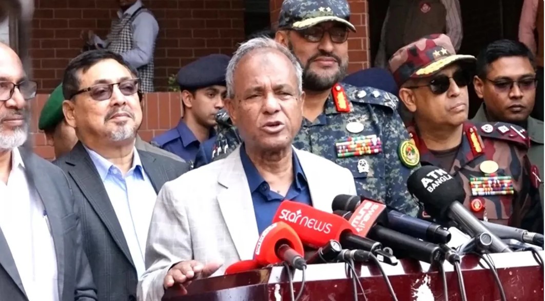 নির্বাচন শান্তিপূর্ণ করার লক্ষে সব প্রস্তুতি নেওয়া হয়েছে: বরিশালে স্বরাষ্ট্র উপদেষ্টা
