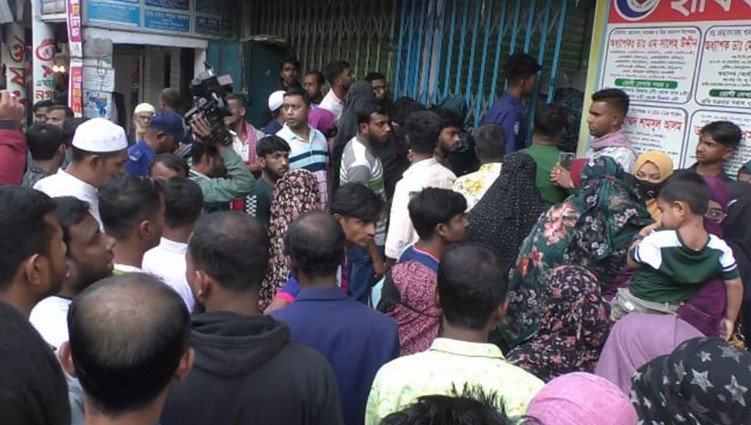 ভোলায় ভুল চিকিৎসায় প্রসূতির মৃত্যুর অভিযোগ, ক্লিনিক ভাঙচুর