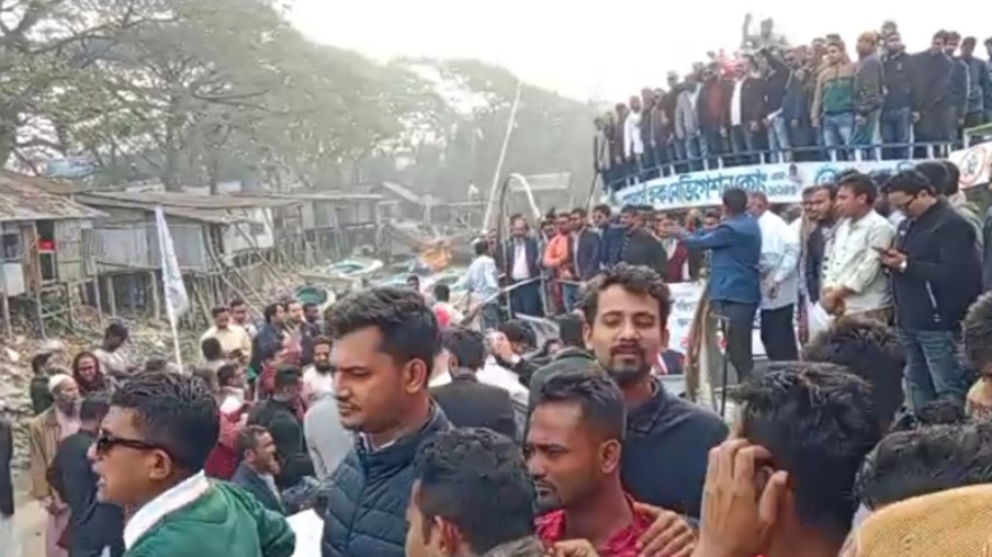 বরিশালে তারেক রহমানের জনসভায় যোগ দিতে ভোলা থেকে লঞ্চে ২০ হাজার নেতাকর্মীর যাত্রা