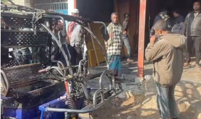 জামায়াত প্রার্থীর নির্বাচনী কার্যালয়ে অগ্নিকাণ্ড
