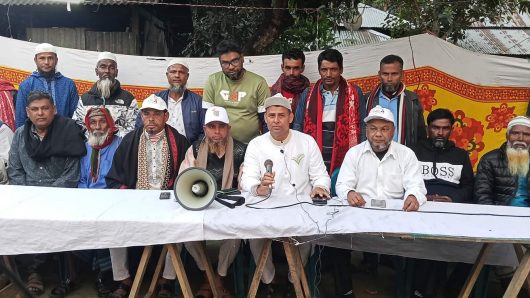 সাতলায় বিএনপির ধানের শীষ প্রতীকের উঠান বৈঠকে জনতার ঢল