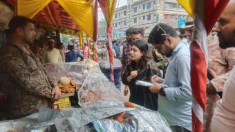 নিরাপদ খাদ্য নিশ্চিত করণে তাড়াইলে মোবাইল কোর্ট অভিযান; ৬ ব্যবসায়ীকে জরিমানা