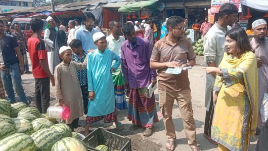 ঈদে নিরাপদ যাতায়াত নিশ্চিতে তাড়াইলে মোবাইল কোর্ট অভিযান; ৩ ব্যবসায়ীকে জরিমানা