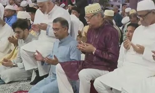 রাষ্ট্রপতি ও প্রধানমন্ত্রীর একসঙ্গে ঈদের নামাজ আদায়